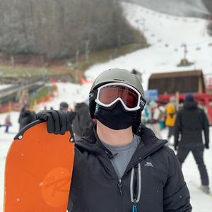 Meet your Posher, Jason